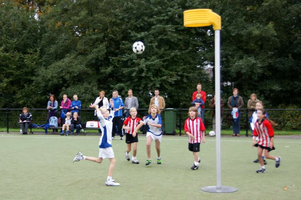 Korfbal E1  2 oktober-1.JPG
